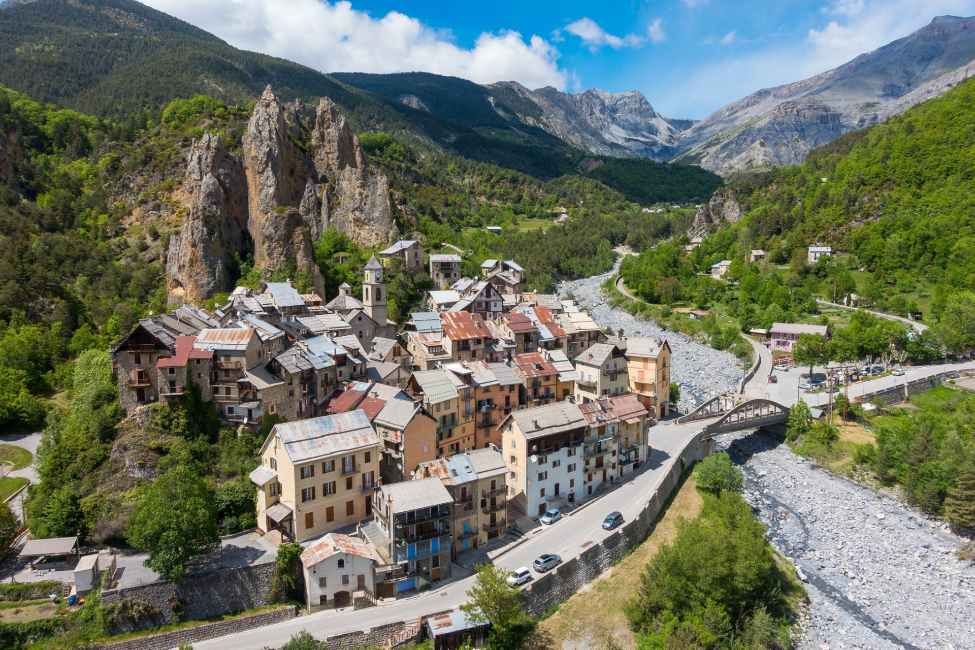 24173523-1655946551135620-6274249505541708643-o-25-96