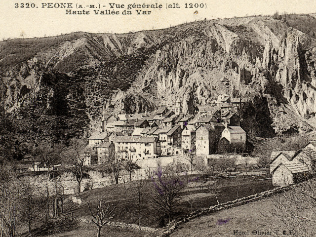 Ancienne vue village depuis la Parra