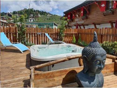 espace_jacuzzi.jpg espace_jacuzzi.jpg