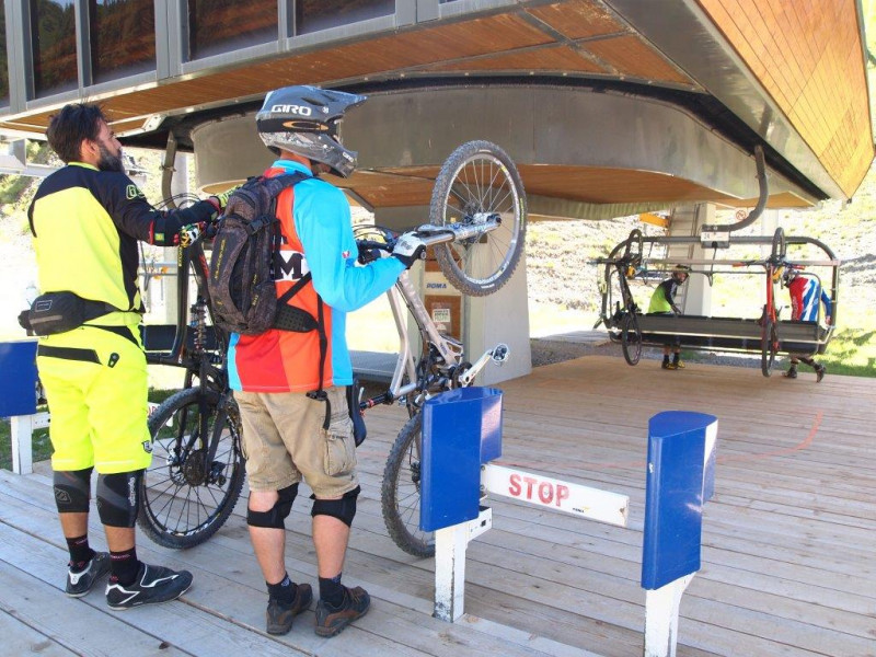 ts_eguilles_bike_park_3.jpg