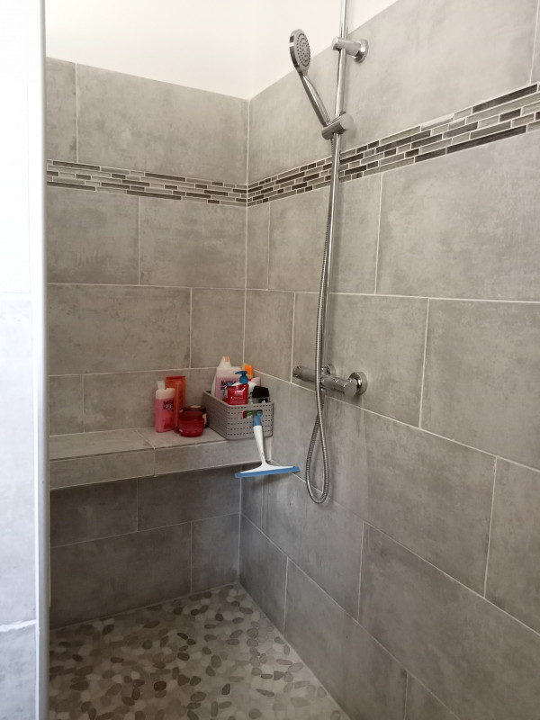 siv_sh_benoist_douche_250422.jpg siv_sh_benoist_douche_250422.jpg